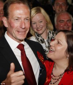 article-2010177-0CCF4FF800000578-400_468x547