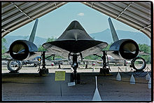 220px-Lockheed_Sr-71