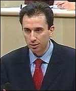 _1646084_angusmackaythree150