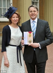 article-2644421-12EC6219000005DC-959_306x423