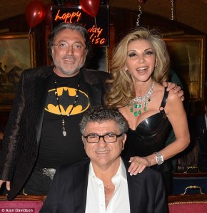 article-2548022-02CC620700000514-952_634x655