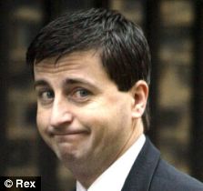 article-2429670-1be967d2000005dc-93_223x210