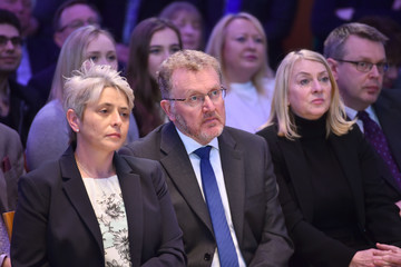 Annie+Wells+OOybyA6keICm