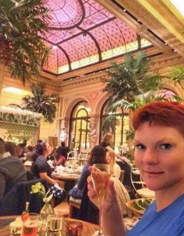 40A93A8C00000578-4529676-image-a-56_1495472653135