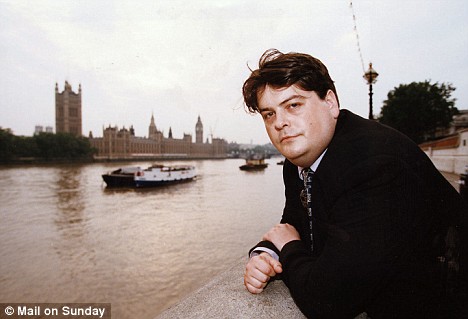 article-1200089-000557BA00000258-945_468x319