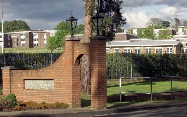 deepcut_2409985a-large_trans_NvBQzQNjv4BqqVzuuqpFlyLIwiB6NTmJwfSVWeZ_vEN7c6bHu2jJnT8