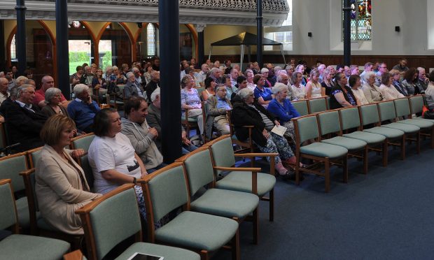 KCes_Angus_Hustings_Arbroath_310517_09.jpg-e1496304963729-620x372