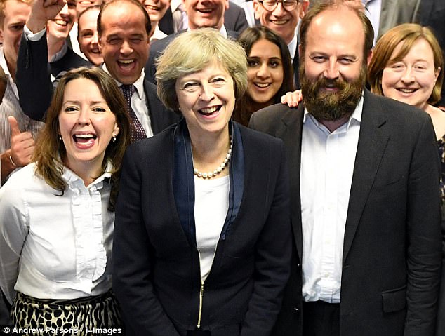 4154354500000578-4592084-image-m-2_1497178383207